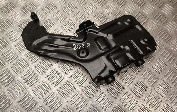 BMW 5 G60 G61 Engine mounting bracket 9873912