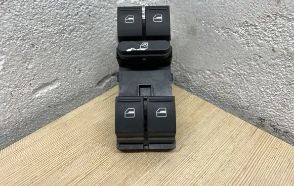 Volkswagen PASSAT B6 Electric window control switch 1K4959857 215506S