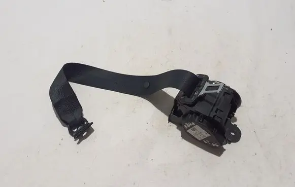 Rear seatbelt