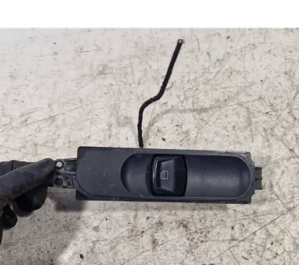 Mercedes-Benz Vito Viano W639 Electric window control switch 0ZZGS004 A6395450613
