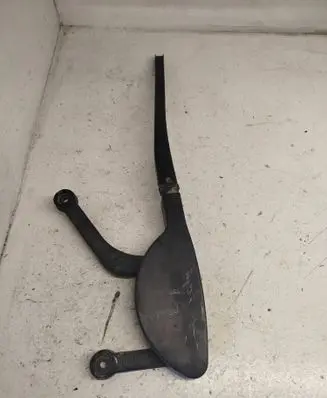BMW 5 E39 Front wiper blade arm 102087