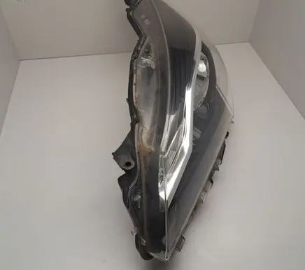Toyota Yaris Headlight/headlamp