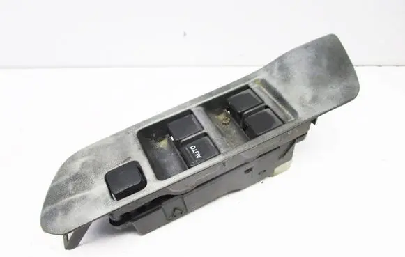 Nissan Primera Mirror switch trim 