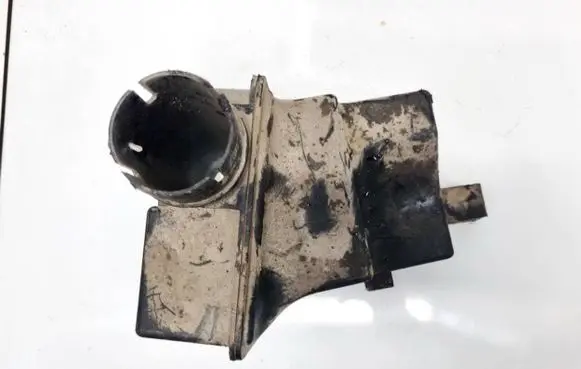 Intake resonator