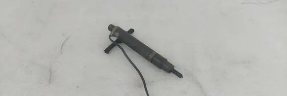 Audi A4 S4 B5 8D Fuel injector 028130201S