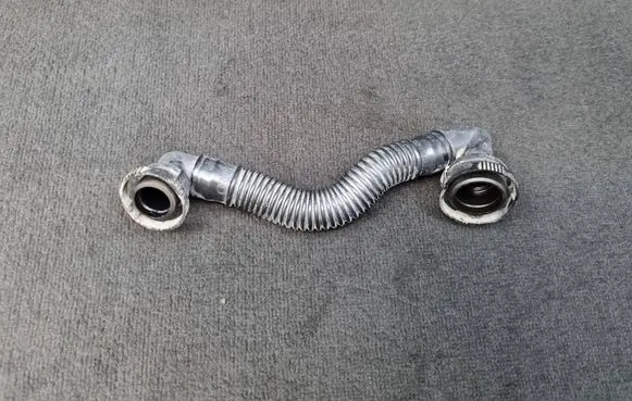 Audi Q7 4L Breather/breather pipe/hose 059103221AL