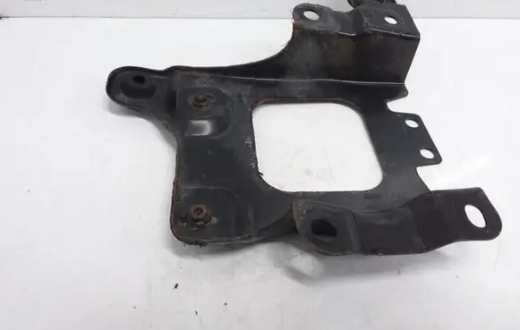 Volvo C30 Battery tray 3M51R6K034AF