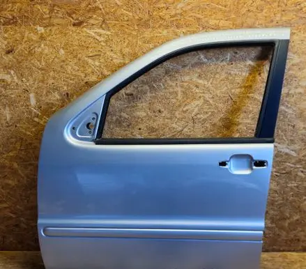 Mercedes-Benz ML W163 Front door
