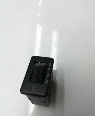 Nissan X-Trail T30 Headlight level height control switch