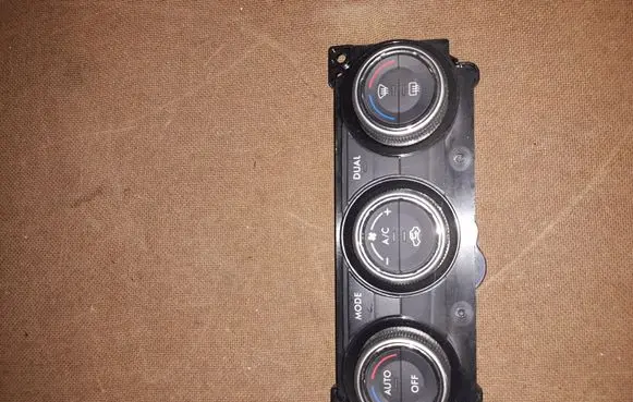 Subaru Levorg Climate control unit 72311VA161