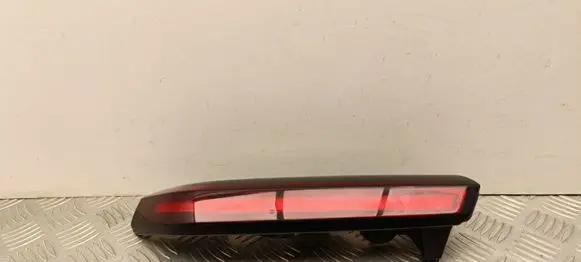 Citroen C4 III e-C4 Tailgate rear/tail lights 9831120680