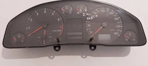 Audi A6 S6 C5 4B Speedometer (instrument cluster) 008AUZ8Z0 4B0919860F W2110047