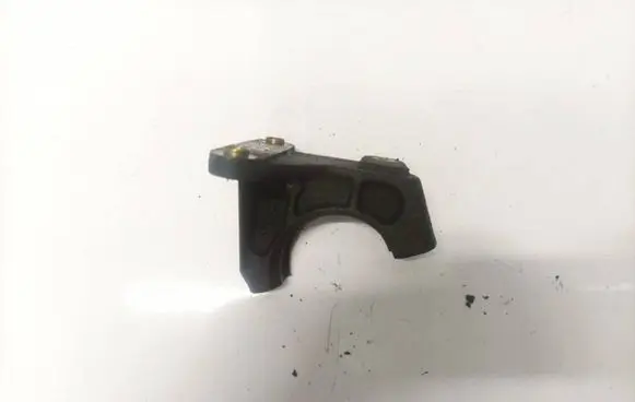 Volvo S60 Engine mounting bracket 9143465