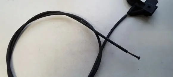 Engine bonnet (hood) release handle