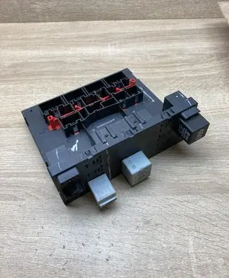 Volkswagen PASSAT B6 Comfort/convenience module 3C8937049E