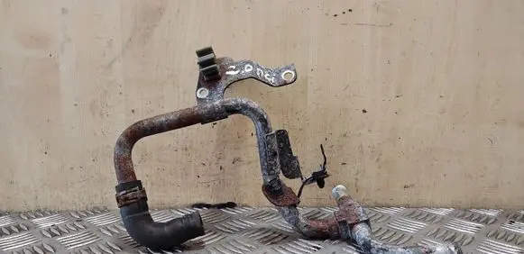 Coolant pipe/hose