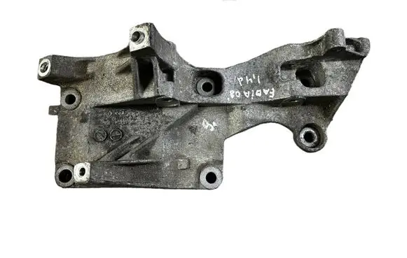 Skoda Fabia Mk1 (6Y) Engine mounting bracket 045903143E