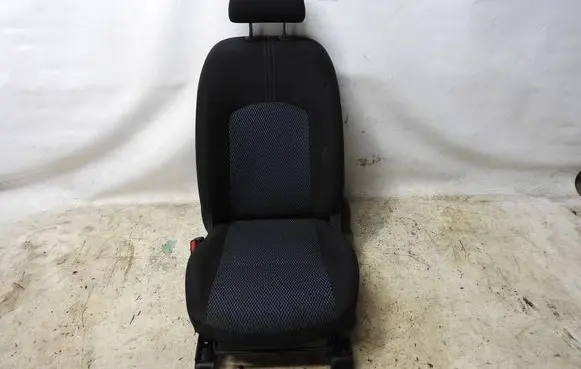 Nissan Note (E12) Front driver seat 