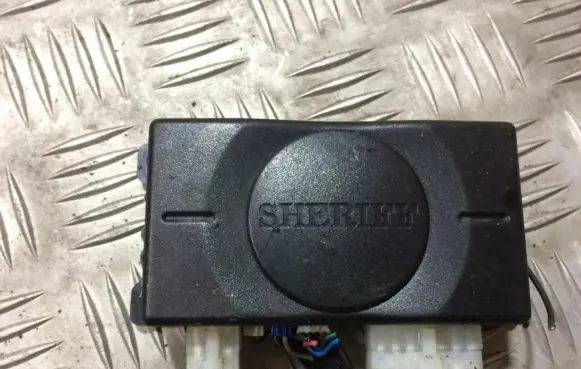 Volkswagen Golf IV Alarm control unit/module 