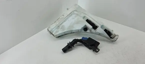 Audi SQ7 Windshield washer fluid reservoir/tank 4M0955453G 4M0955463