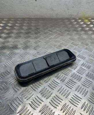KIA EV6 Quarter panel pressure vent 97510D4000 8140283100