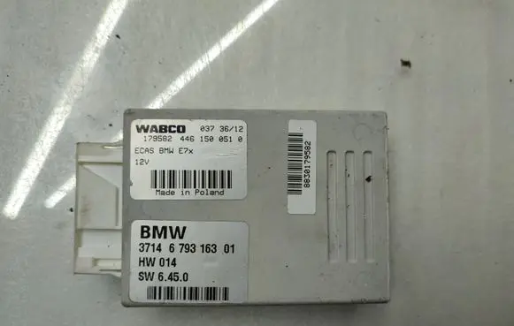 BMW X5 E70 Air suspension control unit module (rear) 6793163
