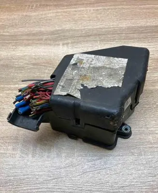 Audi A4 S4 B5 8D Fuse module 5D1941824