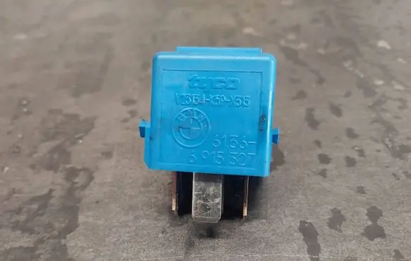 BMW X5 E53 Other relay 6915327 61366915327