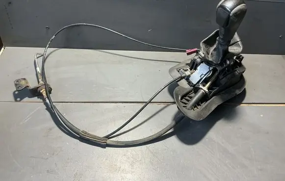 BMW 5 E39 Gear shifter/selector 1439849C