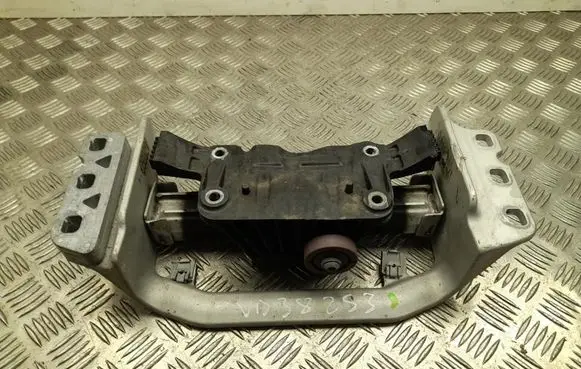 Mercedes-Benz GLC C254 Engine mount bracket A2542401300