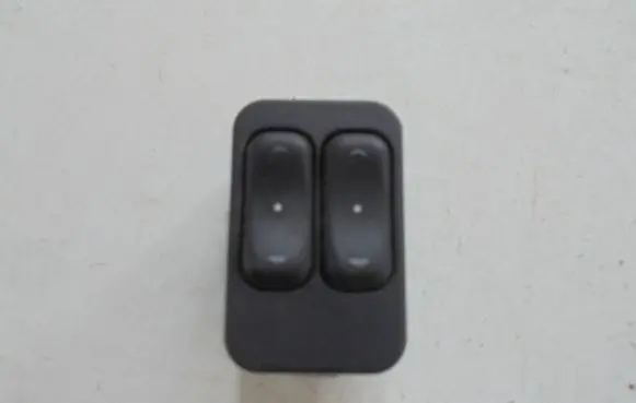 Opel Zafira A Electric window control switch 24409205