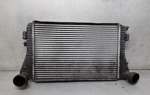 Volkswagen PASSAT B6 Intercooler radiator 3C0145805F