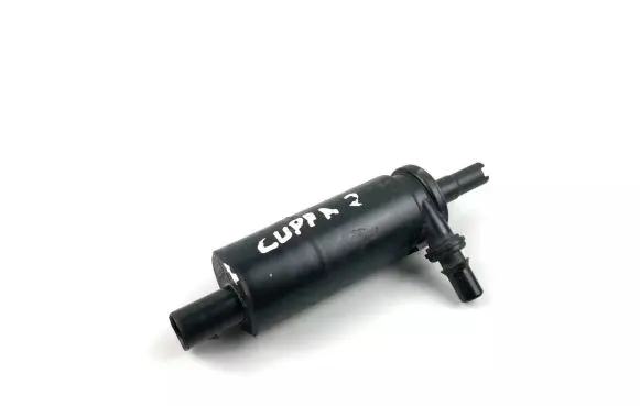 Skoda Rapid (NH) Headlight washer pump 6R0955681