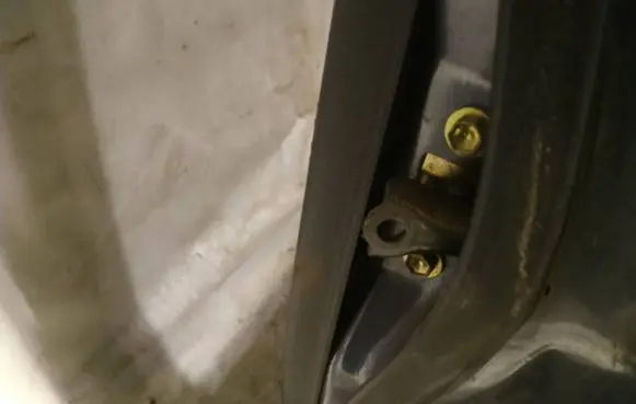 Toyota Yaris Rear door check strap stopper