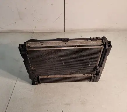BMW 1 E81 E87 Radiator set 9206296 7810258 7561711
