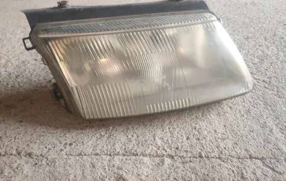 Volkswagen PASSAT B5 Headlight/headlamp