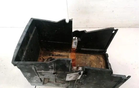 Ford Focus Battery box tray 4M5110723BC 4M51-10723-BC