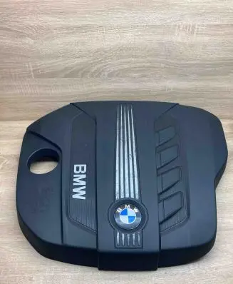 BMW X3 F25 Engine cover (trim) 7811024 15671610