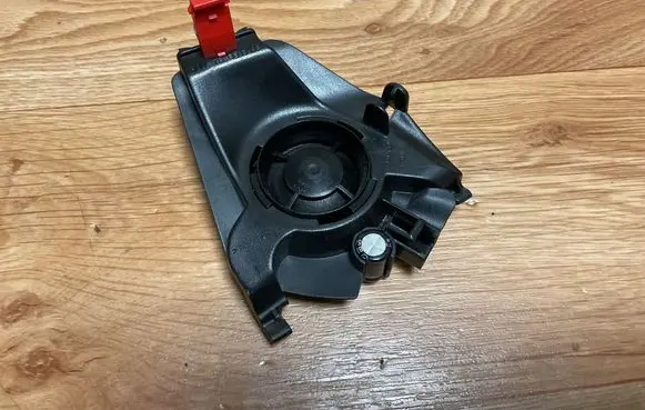 Volvo V70 Front door high frequency speaker 8633992 05W46 CDV5A