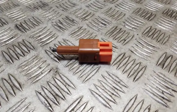 Clutch pedal sensor