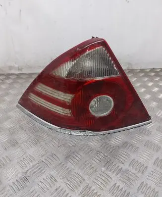 Ford Mondeo Mk III Rear/tail lights 084311938L