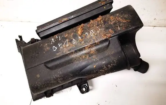 Mitsubishi Carisma Air filter box 30814298 mb957382