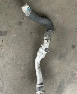 Porsche Cayenne (92A) Intercooler hose/pipe 7P0145941D