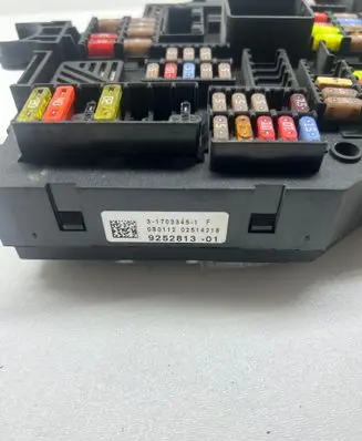 BMW 5 F10 F11 Fuse module 31703345F 9252813 317033451F