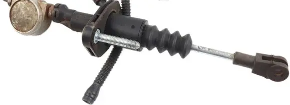 Opel Astra H Clutch master cylinder 90523769