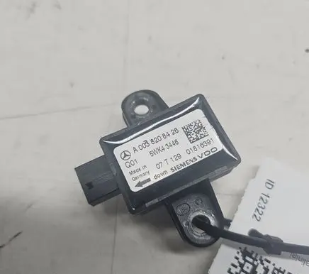 Mercedes-Benz S W221 Airbag deployment crash/impact sensor A0038208426