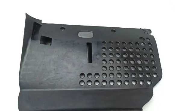 Mercedes-Benz E W211 Dashboard lower bottom trim panel T0013786 T0013793