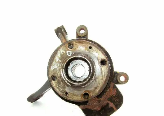 Suzuki Swift II Rear wheel hub