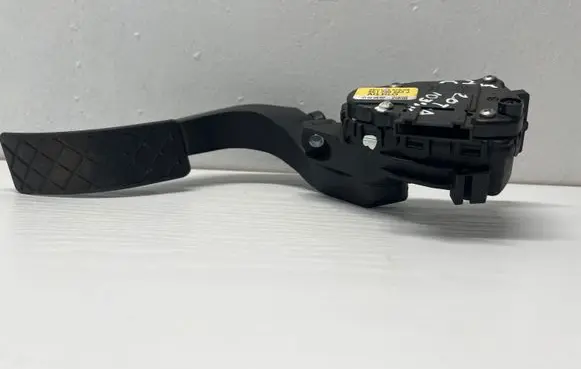 Audi A4 S4 B7 8E 8H Accelerator throttle pedal 8E1723523J 6PV00337506