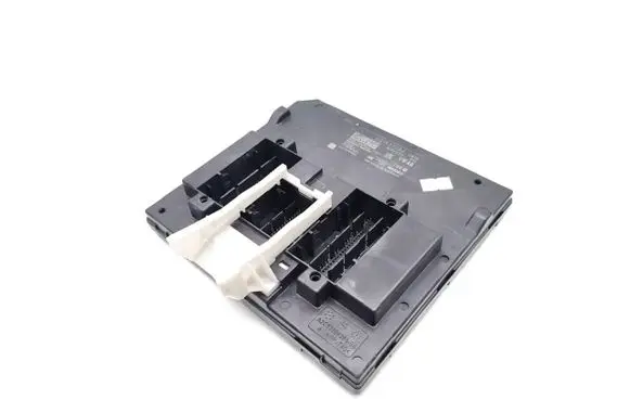 Volkswagen Polo VI Central body control module 5Q1937084